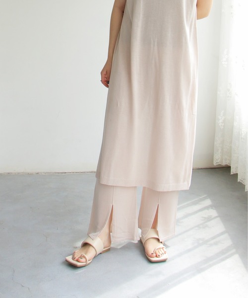 notch.(ノッチ)の「スリット入りニットパンツ(その他パンツ・レディース・ブラック/ベージュ・M)」の1枚目の写真