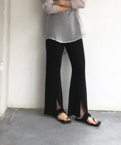 notch.(ノッチ)の「スリット入りニットパンツ(その他パンツ・レディース・ブラック/ベージュ・M)」の2枚目の写真