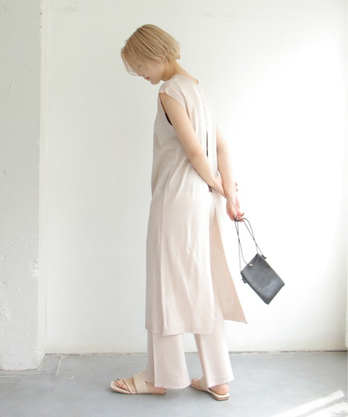 notch.(ノッチ)の「スリット入りニットパンツ(その他パンツ・レディース・ブラック/ベージュ・M)」の8枚目の写真