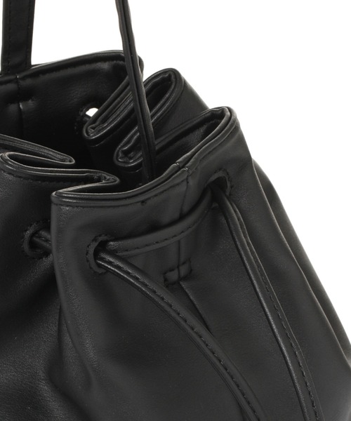 studio CLIP（スタディオクリップ）の「PUカゴコンビ巾着バッグ（かごバッグ・レディース・アイボリー/ブラック・FREE）」の8枚目の写真