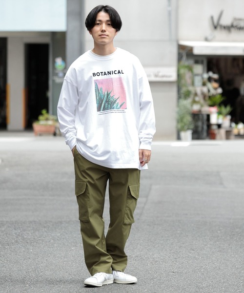 ITEMS URBANRESEARCH（アイテムズ アーバンリサーチ）の「ポリストレッチカーゴパンツ（その他パンツ・メンズ・ベージュ/ブラック/カーキ・LARGE/MEDIUM）」の5枚目の写真