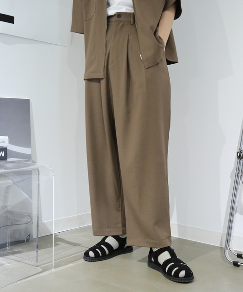 TUTTU（トゥトゥ）の「ルーズシルエット セットアップ 半袖ポケットジップシャツ&ワイドパンツ（セットアップ・メンズ・ネイビー/ブラック/ブラウン・S/M/L）」の4枚目の写真