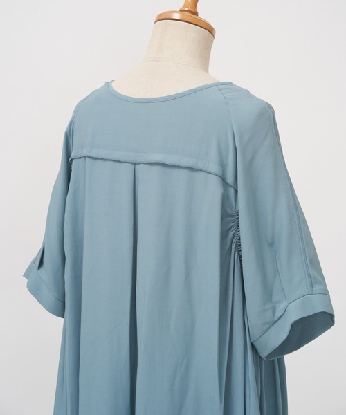 AS KNOW AS de base（アズノゥアズドゥバズ）の「トロミ切り替えワンピース（チュニック・レディース・ブラック/ライトグレー/サックスブルー・FREE）」の8枚目の写真