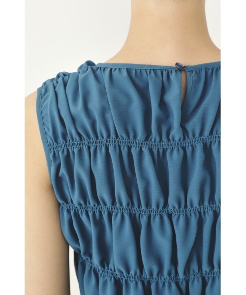 SHEL'TTER ORIGINAL（シェルターオリジナル）の「シャーリングノースリーブブラウス（タンクトップ・レディース・ブルー/ブラウン/ブラック系その他・FREE）」の14枚目の写真