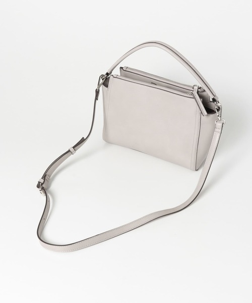 SENSE OF PLACE by URBAN RESEARCH（センスオブプレイスバイアーバンリサーチ）の「2WAYアオリポケットミニショルダーバッグ（ショルダーバッグ・レディース・ライトベージュ/ブラック/ライトブルー・ONE）」の4枚目の写真