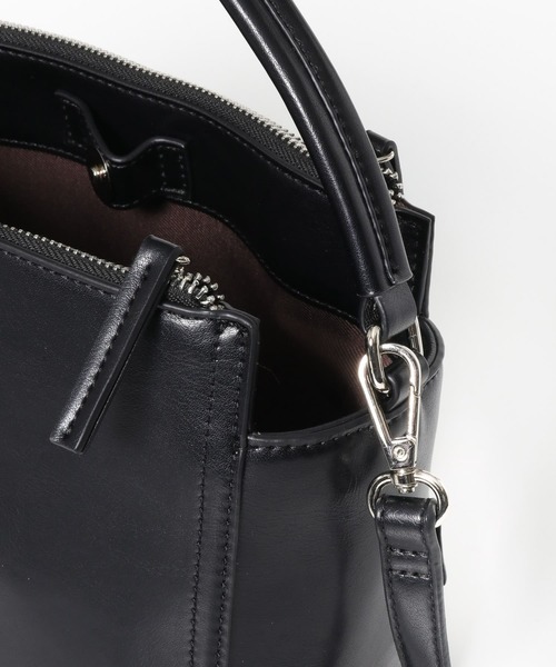 SENSE OF PLACE by URBAN RESEARCH（センスオブプレイスバイアーバンリサーチ）の「2WAYアオリポケットミニショルダーバッグ（ショルダーバッグ・レディース・ライトベージュ/ブラック/ライトブルー・ONE）」の9枚目の写真