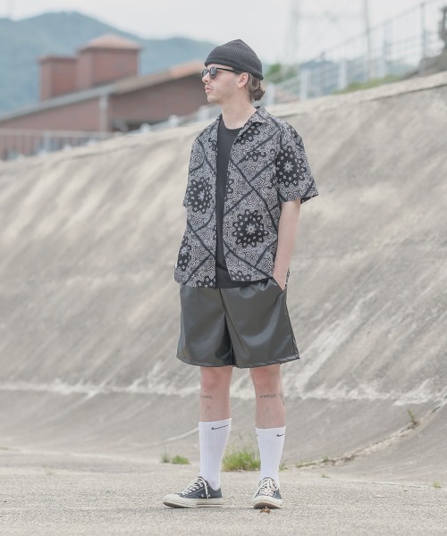 SIDEWAY STANCE（サイドウェイスタンス）の「【SIDEWAY STANCE】 ペイズリーバンダナ柄 ＆ デニム 半袖 オープンカラーシャツ セットアップ対応（シャツ/ブラウス・メンズ・ブラック/カーキ/ベージュ/ネイビー/ホワイト・LARGE/MEDIUM/X-LARGE）」の13枚目の写真