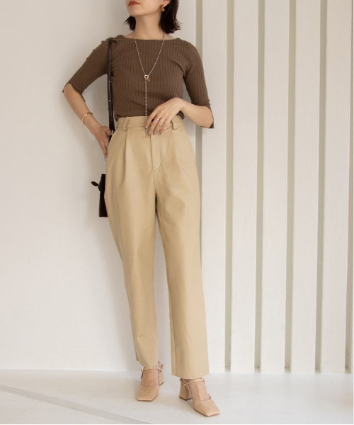 RANDA（ランダ）の「ワイドスクエアトゥバックストラップパンプス（パンプス・レディース・ベージュ/ブラウン/グレイッシュベージュ・LL/M/L/S）」の4枚目の写真