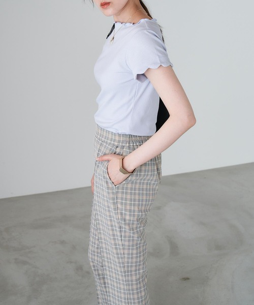 Chaco closet(チャコ クローゼット)の「リブボートネックメロー仕立てカットソー(Tシャツ/カットソー・レディース・サックスブルー/ラベンダー/ホワイト/ブラック/ピンク・FREE)」の14枚目の写真