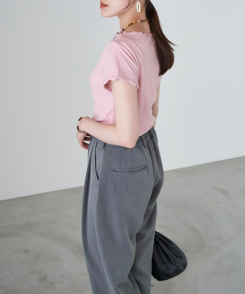 Chaco closet(チャコ クローゼット)の「リブボートネックメロー仕立てカットソー(Tシャツ/カットソー・レディース・サックスブルー/ラベンダー/ホワイト/ブラック/ピンク・FREE)」の22枚目の写真