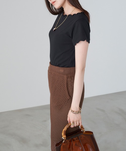 Chaco closet(チャコ クローゼット)の「リブボートネックメロー仕立てカットソー(Tシャツ/カットソー・レディース・サックスブルー/ラベンダー/ホワイト/ブラック/ピンク・FREE)」の10枚目の写真