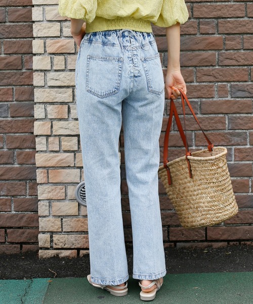 one after another NICE CLAUP（ワンアフターアナザーナイスクラップ）の「バックレースアップフレアデニムパンツ（デニムパンツ・レディース・ピンク/ケミカルウォッシュ/ネイビー/ブルー系その他・SMALL/MEDIUM）」の19枚目の写真