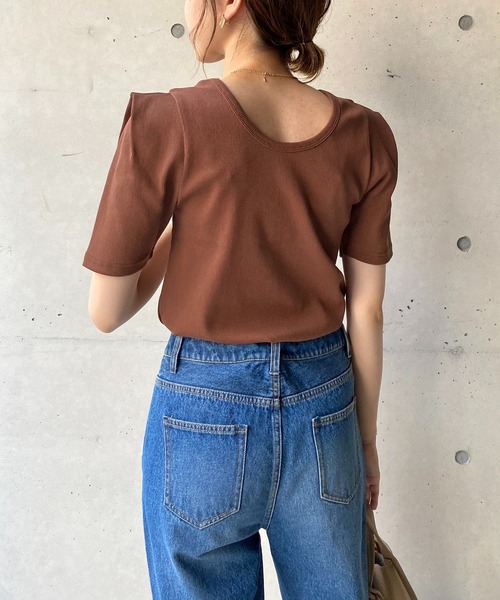 CAPRICIEUX LE'MAGE（カプリシューレマージュ）の「肩タックリブＴシャツ（Tシャツ/カットソー・レディース・ホワイト/ブラック/グリーン系その他/グリーン/ブラウン・FREE）」の13枚目の写真