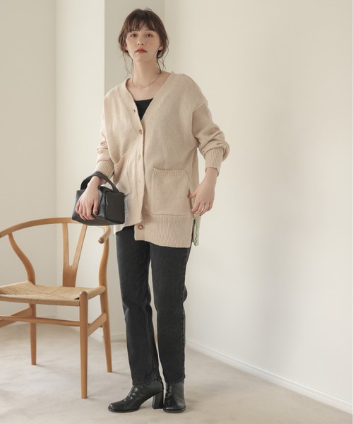 ANGIE(アンジー)の「ハイウエストスリムテーパードデニムパンツ(デニムパンツ・レディース・ブラック/ネイビー/ブルー・SMALL/MEDIUM/LARGE)」の5枚目の写真