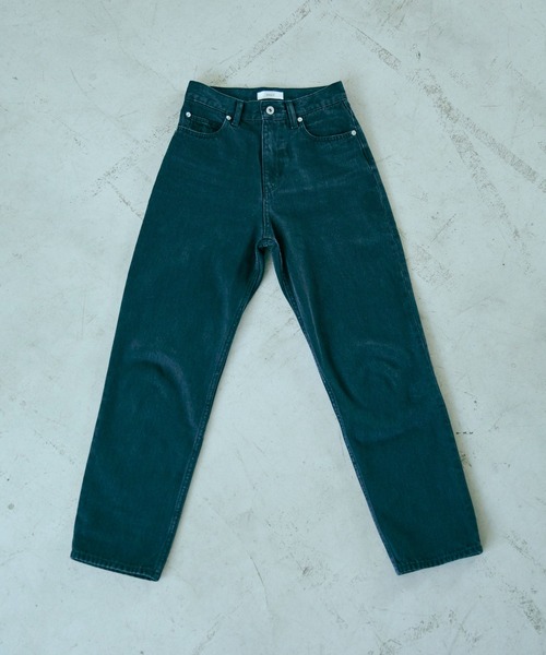 ANGIE(アンジー)の「ハイウエストスリムテーパードデニムパンツ(デニムパンツ・レディース・ブラック/ネイビー/ブルー・SMALL/MEDIUM/LARGE)」の17枚目の写真