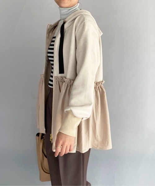 PICCIN（ピッチン）の「ボンディングスエード裾切替フード付ジップパーカー（その他アウター・レディース・ブラック/ベージュ・M）」の5枚目の写真