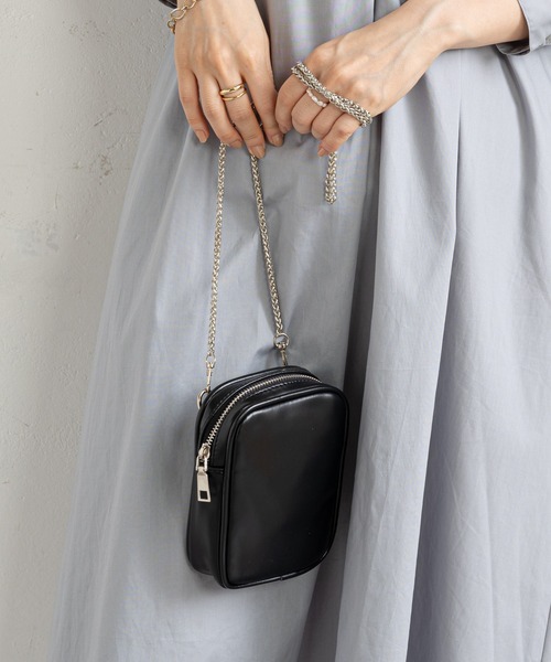 prose verse(プロズヴェール)の「チェーンショルダーミニポシェット(ショルダーバッグ・レディース・オフホワイト/ブラック/ブラウン・フリ-)」の10枚目の写真