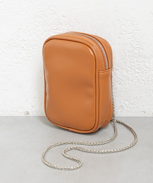 prose verse(プロズヴェール)の「チェーンショルダーミニポシェット(ショルダーバッグ・レディース・オフホワイト/ブラック/ブラウン・フリ-)」の4枚目の写真