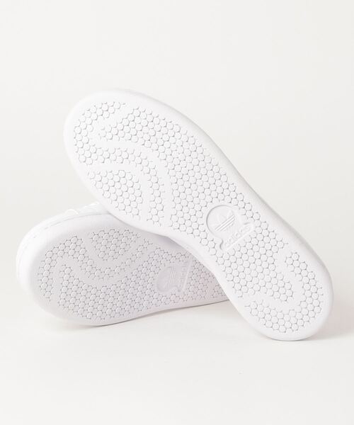adidas（アディダス）の「スタンスミス [STAN SMITH] アディダスオリジナルス（スニーカー・レディース・ホワイト×ピンク/ホワイト系その他・22.5cm/24.5cm/26.5cm/22.0cm/24.0cm/26.0cm/28.0cm/25.0cm/27.0cm/23.5cm/25.5cm/27.5cm/23.0cm）」の15枚目の写真