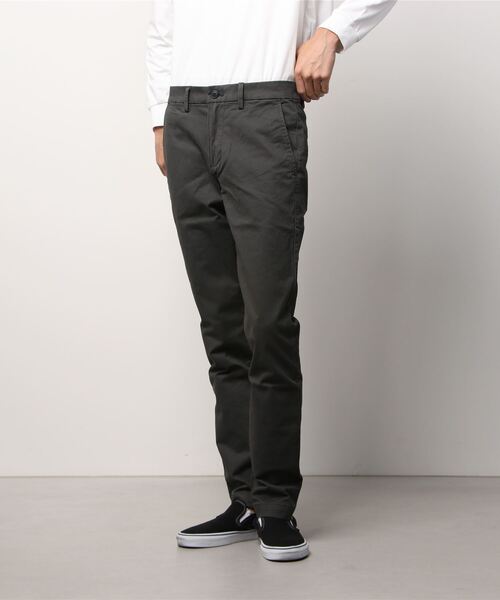 GAP（ギャップ）の「Gapflex エッセンシャル カーキ スキニーフィットチノパンツ（チノパンツ・メンズ・ブラック/ネイビー/ベージュ/スミクロ・28W 30L/32W 30L/30W 30L/31W 30L/36W 32L/34W 30L/29W 30L/32W 32L/34W 32L/33W 30L/30W 32L/31W 32L/38W 30L/36W 30L/33W 32L/36W）」の18枚目の写真
