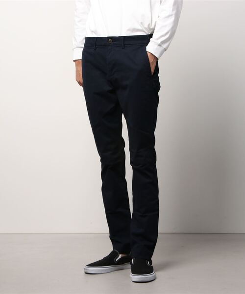 GAP（ギャップ）の「Gapflex エッセンシャル カーキ スキニーフィットチノパンツ（チノパンツ・メンズ・ブラック/ネイビー/ベージュ/スミクロ・28W 30L/32W 30L/30W 30L/31W 30L/36W 32L/34W 30L/29W 30L/32W 32L/34W 32L/33W 30L/30W 32L/31W 32L/38W 30L/36W 30L/33W 32L/36W）」の20枚目の写真