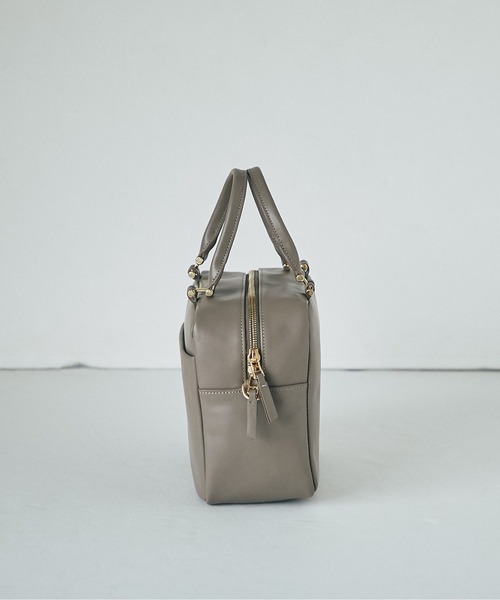 RIVE DROITE ハンドバッグ　アイボリー RIVE DROITE（リヴドロワ）の「デイリー使いが叶うシンプルバッグ