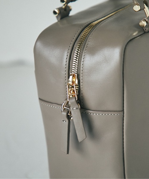 RIVE DROITE（リヴドロワ）の「デイリー使いが叶うシンプルバッグ　レザースクエアミニボストン（ボストンバッグ・レディース・ブラック/グレー系その他・FREE）」の11枚目の写真