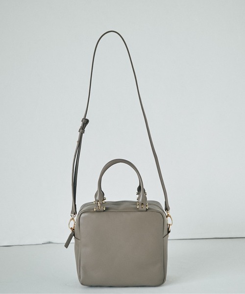 RIVE DROITE（リヴドロワ）の「デイリー使いが叶うシンプルバッグ　レザースクエアミニボストン（ボストンバッグ・レディース・ブラック/グレー系その他・FREE）」の8枚目の写真