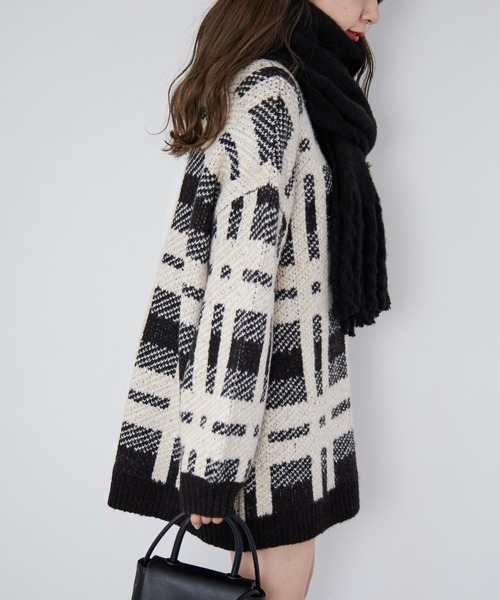 Heather（ヘザー）の「オオバンストール　254589（ストール/ショール・レディース・アイボリー/ホワイト系その他/ブラック/ブラック系その他/グリーン系その他/ベージュ系その他・ONE SIZE）」の4枚目の写真