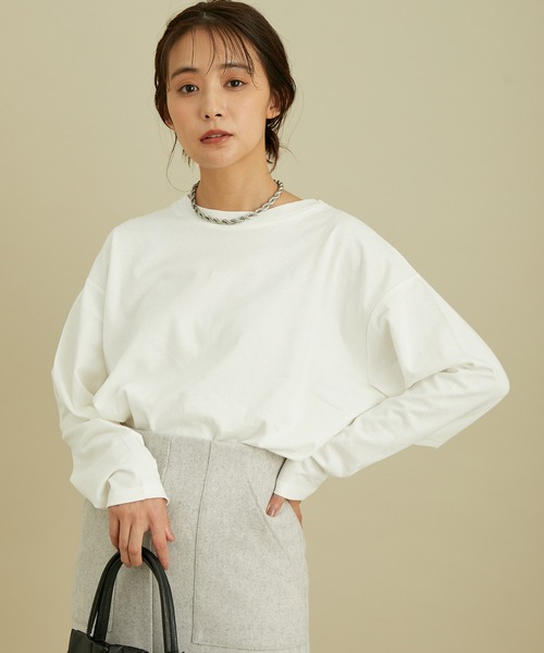 VIS(ビス)の「綿100%。トレンドに左右されないベーシック無地ロングTシャツ(Tシャツ/カットソー・レディース・ブラウン/オフホワイト/スミクロ・FREE)」の2枚目の写真