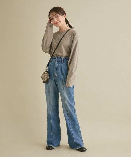 VIS(ビス)の「綿100%。トレンドに左右されないベーシック無地ロングTシャツ(Tシャツ/カットソー・レディース・ブラウン/オフホワイト/スミクロ・FREE)」の4枚目の写真