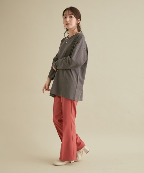 VIS(ビス)の「綿100%。トレンドに左右されないベーシック無地ロングTシャツ(Tシャツ/カットソー・レディース・ブラウン/オフホワイト/スミクロ・FREE)」の18枚目の写真