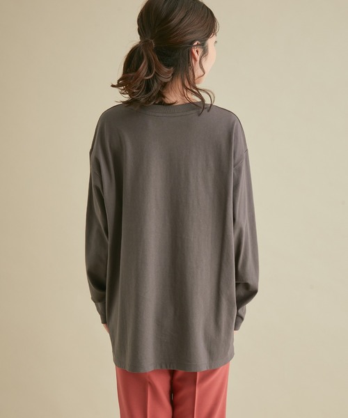 VIS(ビス)の「綿100%。トレンドに左右されないベーシック無地ロングTシャツ(Tシャツ/カットソー・レディース・ブラウン/オフホワイト/スミクロ・FREE)」の9枚目の写真