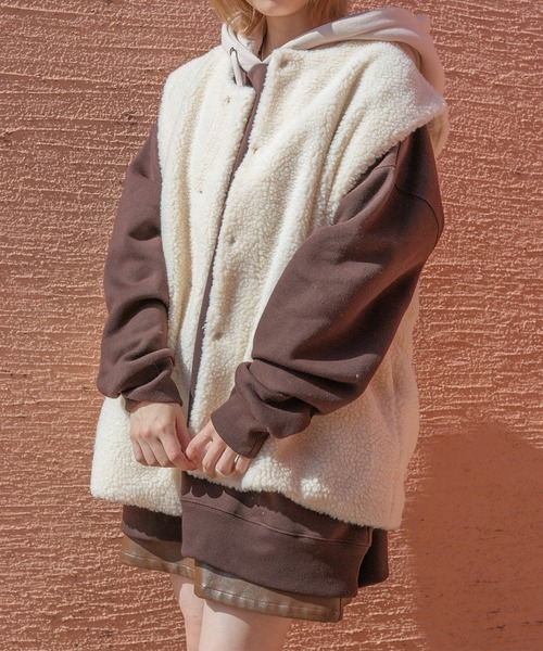 PairPair（ペアペア）の「ボアベスト(ユニセックス)（ベスト・レディース・アイボリー/モカ・MEDIUM/LARGE）」の5枚目の写真