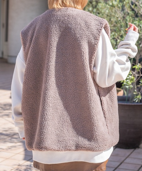 PairPair（ペアペア）の「ボアベスト(ユニセックス)（ベスト・レディース・アイボリー/モカ・MEDIUM/LARGE）」の3枚目の写真