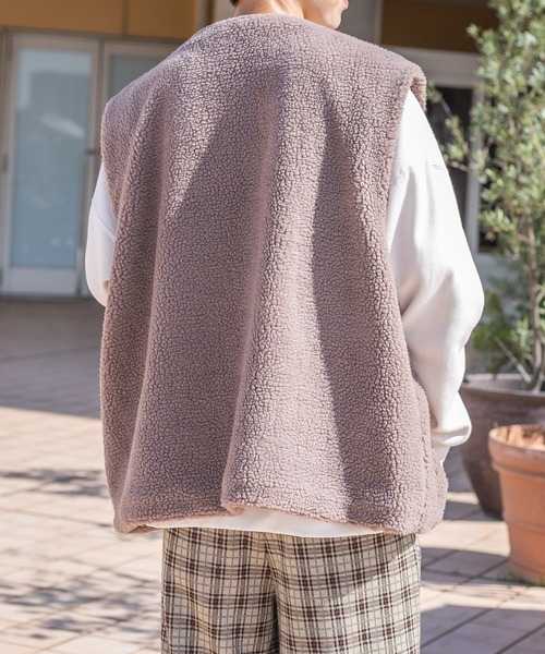 PairPair（ペアペア）の「ボアベスト(ユニセックス)（ベスト・レディース・アイボリー/モカ・MEDIUM/LARGE）」の7枚目の写真