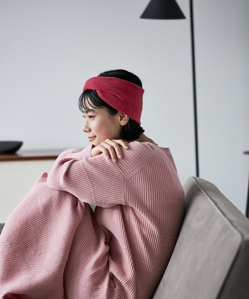 SALON adam et rope'（サロン アダム エ ロペ）の「【極上の肌ざわり】ヘアバンド -CreamyCotton /クリーミーコットン-（ヘアバンド・レディース・オフホワイト/チャコールグレー/パープル/マスタード・FREE）」の5枚目の写真