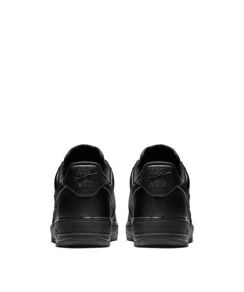 NIKE（ナイキ）の「NIKE / AIR FORCE 1 '07（スニーカー・メンズ・ホワイト/ブラック・26/27/28）」の5枚目の写真