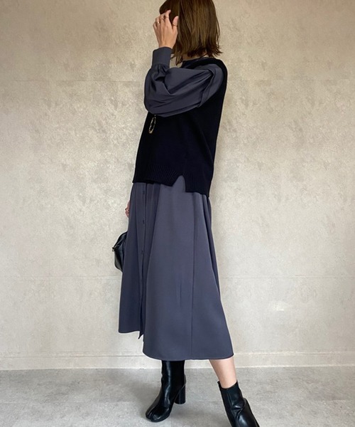 ECRIRE（エクリール）の「【miho.a.nicoコラボ】Vネックベスト+シャツOP（シャツワンピース・レディース・チャコールグレー/ブラック/ベージュ/アイボリー・M/L）」の15枚目の写真