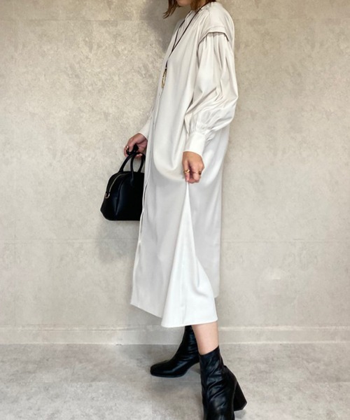 ECRIRE（エクリール）の「【miho.a.nicoコラボ】Vネックベスト+シャツOP（シャツワンピース・レディース・チャコールグレー/ブラック/ベージュ/アイボリー・M/L）」の9枚目の写真