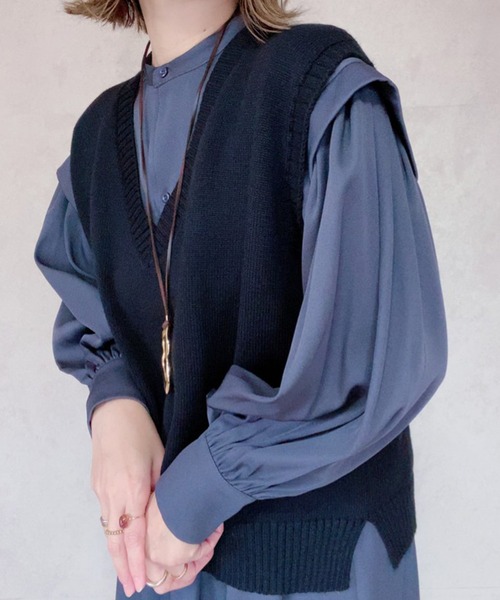 ECRIRE（エクリール）の「【miho.a.nicoコラボ】Vネックベスト+シャツOP（シャツワンピース・レディース・チャコールグレー/ブラック/ベージュ/アイボリー・M/L）」の16枚目の写真