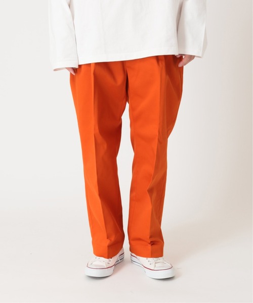 JOURNAL STANDARD（ジャーナルスタンダード）の「カラーT/C ツータック パンツ（チノパンツ・メンズ・グリーン/ブラック系その他/ネイビー/オレンジ/パープル/レッド・MEDIUM/LARGE）」の20枚目の写真