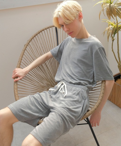 FRUIT OF THE LOOM(フルーツオブザルーム)の「【FRUIT OF THE LOOM】パイルルームウェアセットアップ/クルーネック/半袖Tシャツ&ハーフパンツ(ルームウェア/パジャマ・メンズ・グレー/ホワイト/ネイビー/ブラック・LL/M/L)」の3枚目の写真