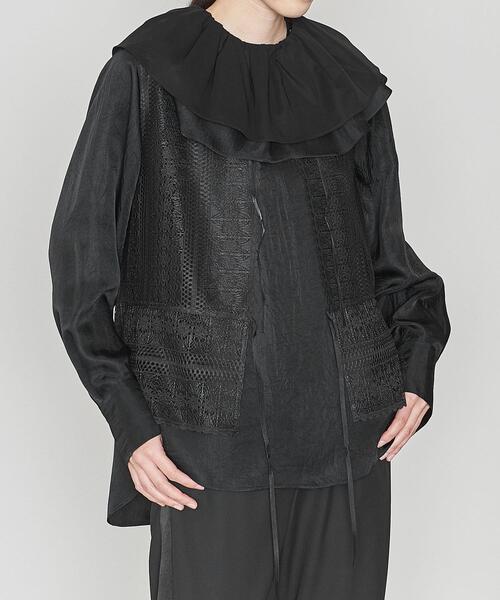 ASTRAET(アストラット)の「<ASTRAET(アストラット)>PE レース ノースリーブボレロ(シャツ/ブラウス・レディース・ホワイト/ブラック・FREE)」の2枚目の写真