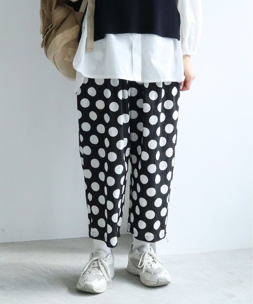 yuni（ユニ　）の「コットンキュプラ ｄｏｔプリントペチパンツ（コクーン）（その他パンツ・レディース・ブラック系その他/ブラック・FREE）」の2枚目の写真
