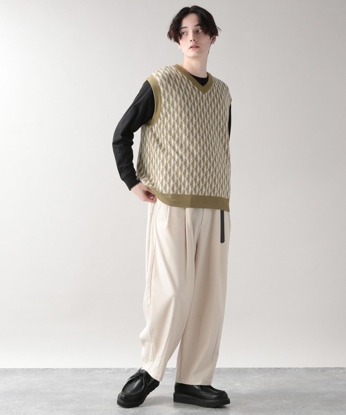 RAGEBLUE（レイジブルー）の「柄ニットVベスト/264759（ベスト・メンズ・ブラック/ベージュ・MEDIUM/LARGE）」の7枚目の写真