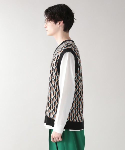 RAGEBLUE（レイジブルー）の「柄ニットVベスト/264759（ベスト・メンズ・ブラック/ベージュ・MEDIUM/LARGE）」の10枚目の写真