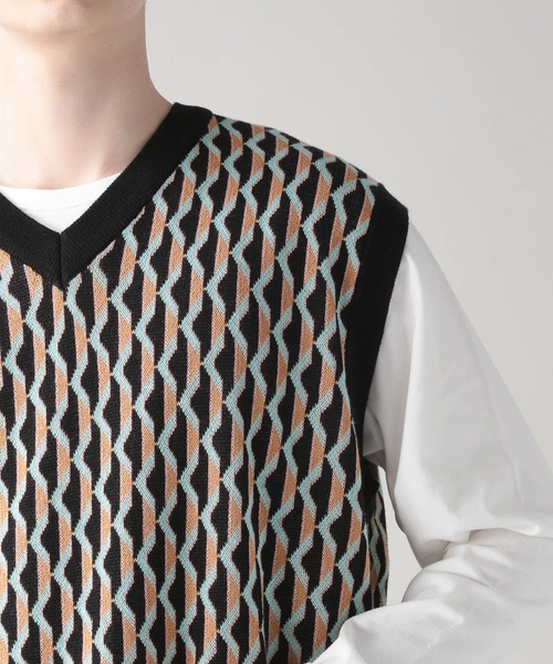 RAGEBLUE（レイジブルー）の「柄ニットVベスト/264759（ベスト・メンズ・ブラック/ベージュ・MEDIUM/LARGE）」の13枚目の写真