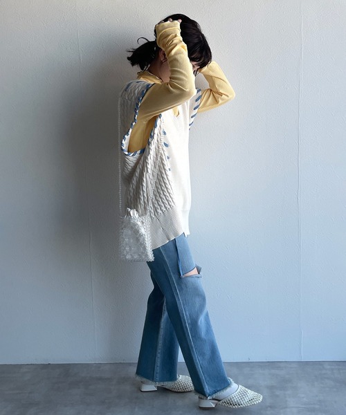 w closet（ダブルクローゼット）の「ランダムテレコフィンガーホールプルオーバー（Tシャツ/カットソー・レディース・アイボリー/イエロー/サックスブルー系1/ブラック・FREE）」の18枚目の写真