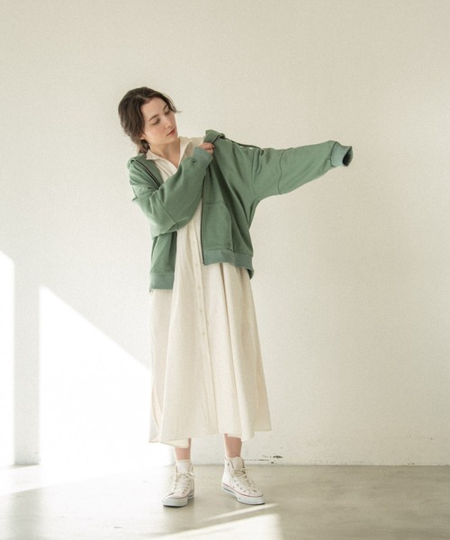 idem（イデム）の「【ZOZOTOWN限定】idem 0514 parker/ロゴ刺繍オーバーサイズパーカー（パーカー・レディース・ベージュ/グレー/グリーン・FREE）」の14枚目の写真